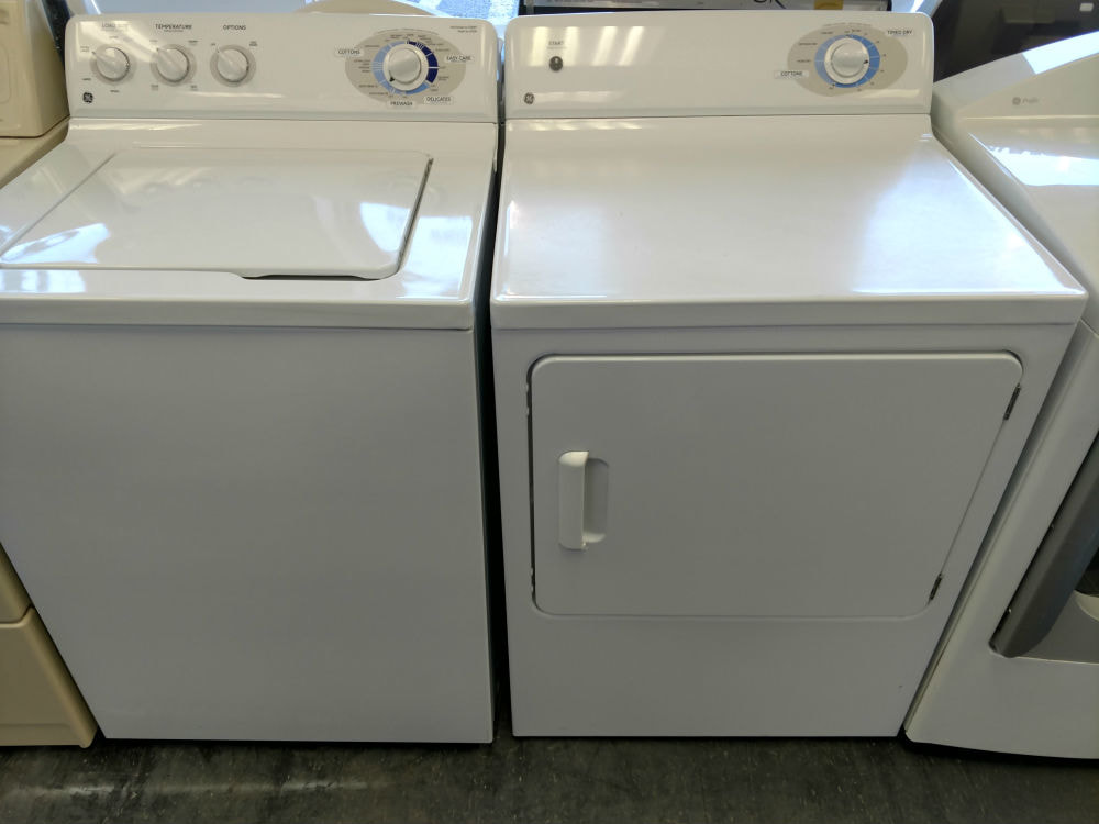 White washer and dryer