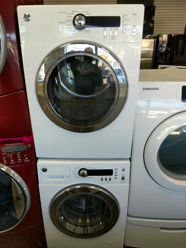 Stackable washer dryer - PG Used Appliances