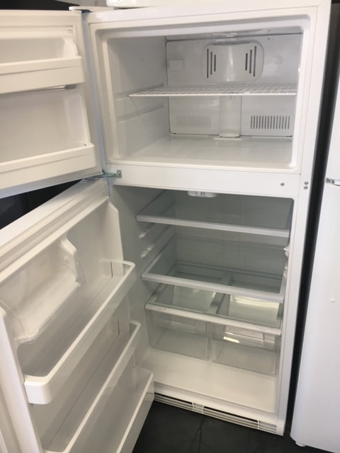 Top freezer refrigerator interior